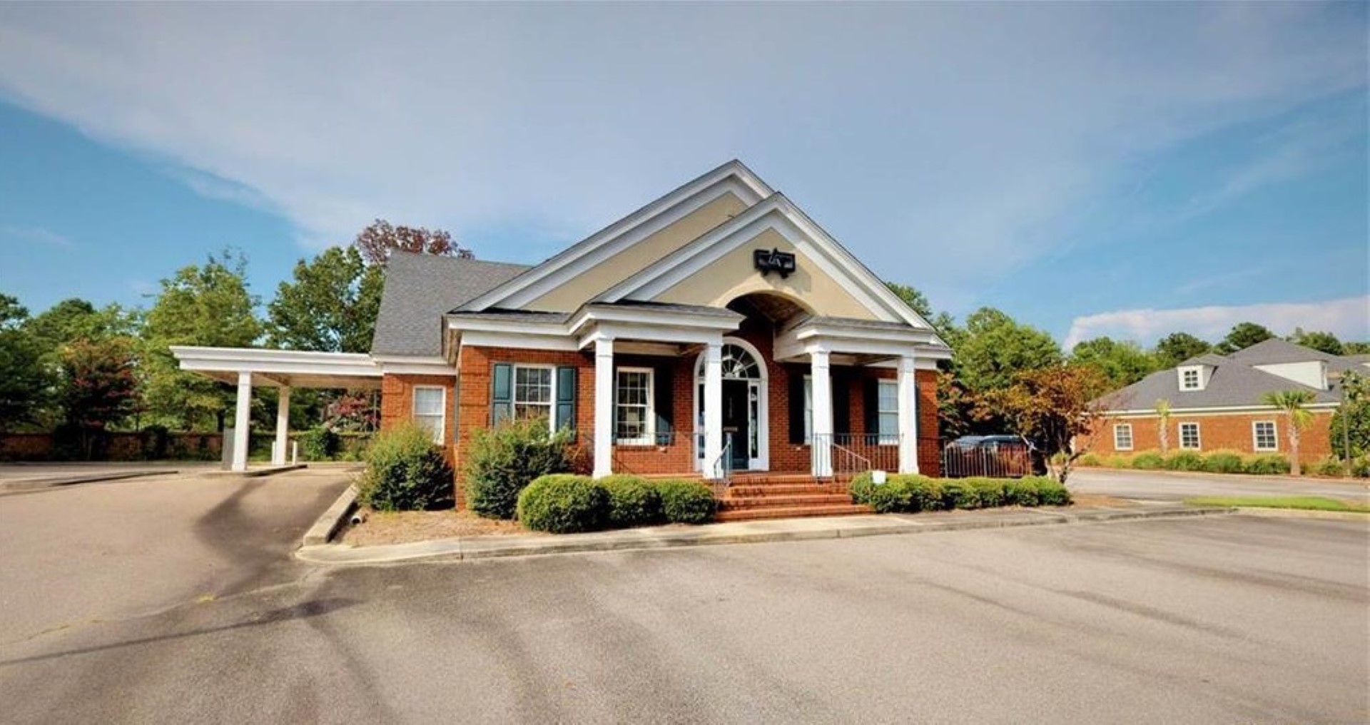 1385 W Alice Drive, Florence SC 29505 1,000,000 RE/MAX Professionals